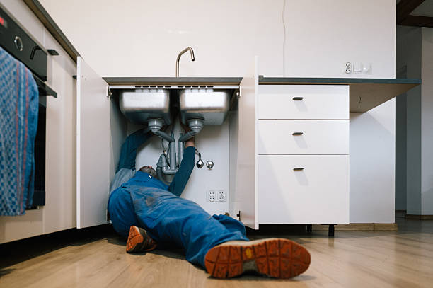 Professional Pipe Repair technician working in Dexter, OR